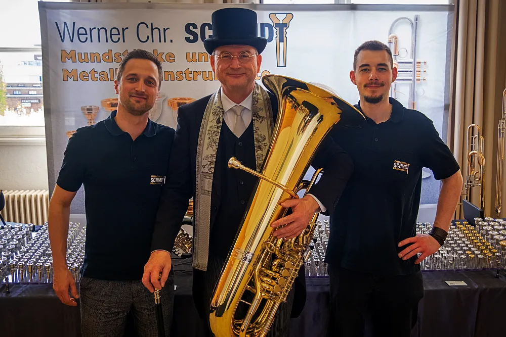 Prof. Wachsmuth an unserem Stand