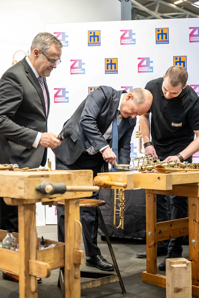 Kanzler Scholz an unserem Messestand