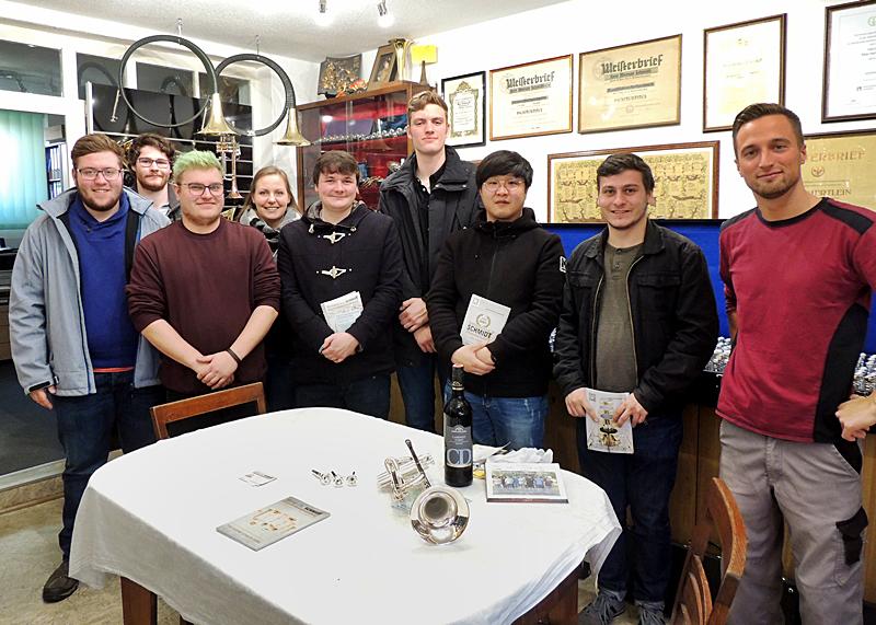 Auszubildende für Metallblasinstrumentenbau der Oscar-Walcker-Schule in Ludwigsburg