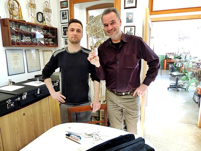 Soloposaunist Lars Zobel zu Besuch in der Werkstatt